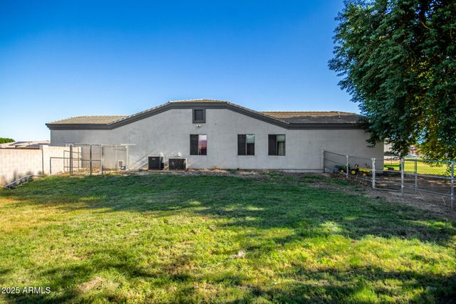 18811 W COLLEGE Drive, Litchfield Park, AZ 85340