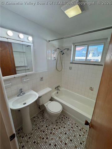 5208 Ohio Street, South Charleston, WV 25307