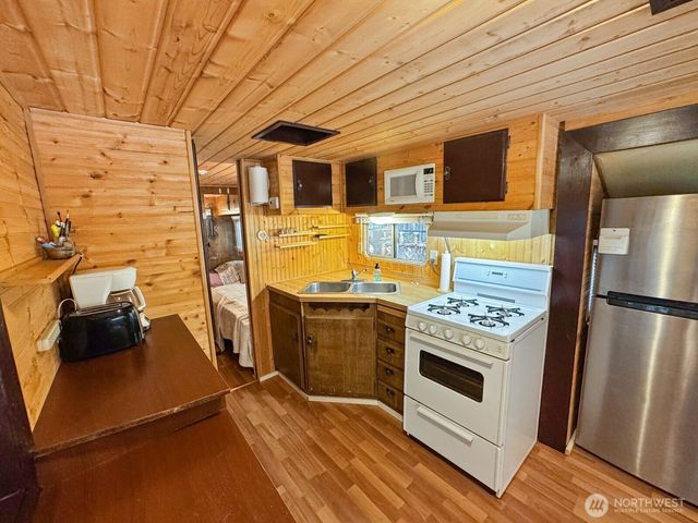107 3 Sunset Circle, Deming, WA 98244