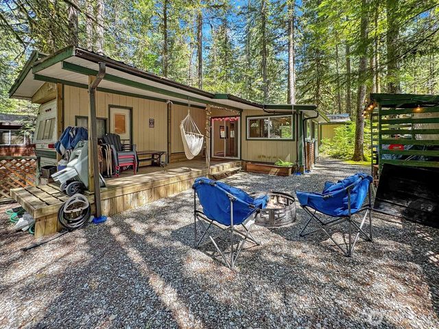 107 3 Sunset Circle, Deming, WA 98244