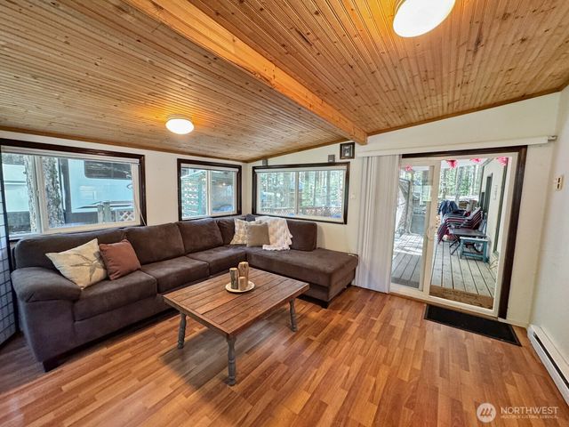 107 3 Sunset Circle, Deming, WA 98244