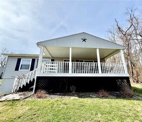 781 Mcclane Farm Rd, Chartiers, PA 15301