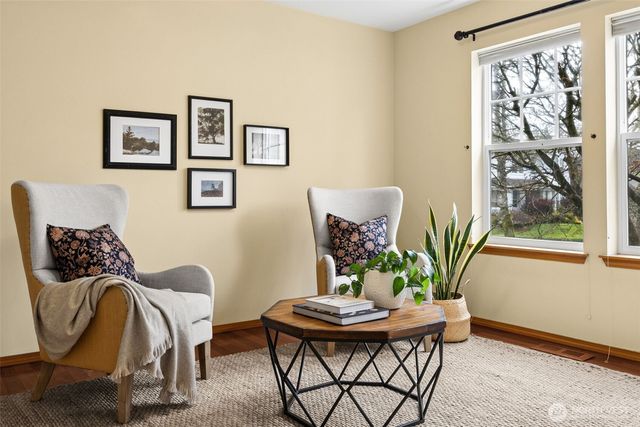 2245 McDonald Avenue, Dupont, WA 98327