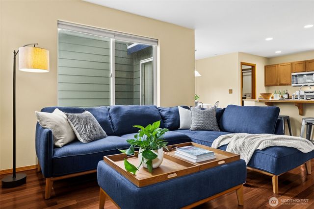 2245 McDonald Avenue, Dupont, WA 98327