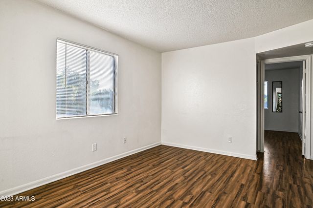 436 W CLARK Street 201, Mesa, AZ 85201