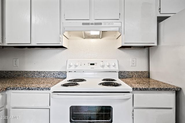 436 W CLARK Street 201, Mesa, AZ 85201