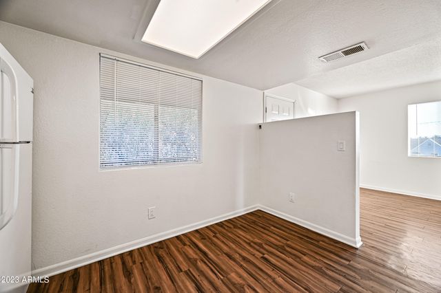 436 W CLARK Street 201, Mesa, AZ 85201