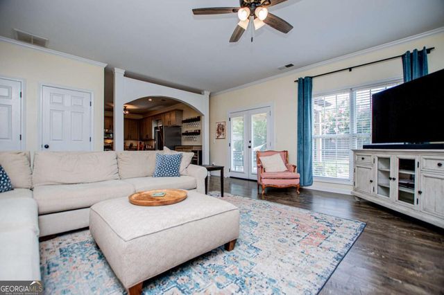 105 Meadow Side Court, Carrollton, GA 30116