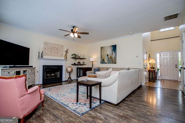 105 Meadow Side Court, Carrollton, GA 30116
