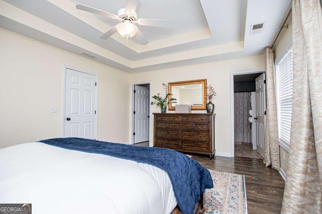 105 Meadow Side Court, Carrollton, GA 30116