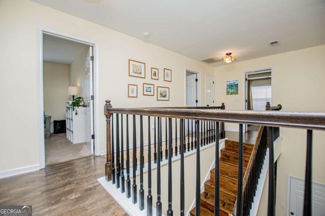 105 Meadow Side Court, Carrollton, GA 30116