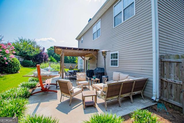 105 Meadow Side Court, Carrollton, GA 30116