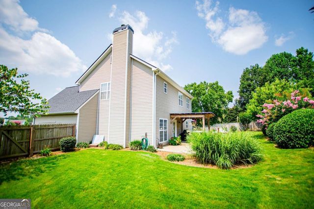 105 Meadow Side Court, Carrollton, GA 30116