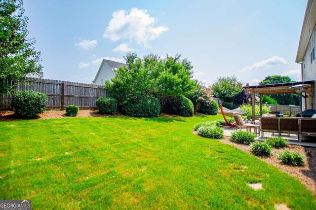 105 Meadow Side Court, Carrollton, GA 30116