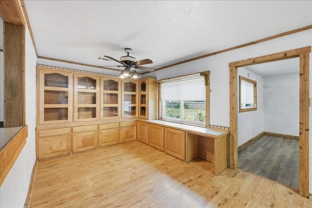 2003 Gary Avenue, Nederland, TX 77627