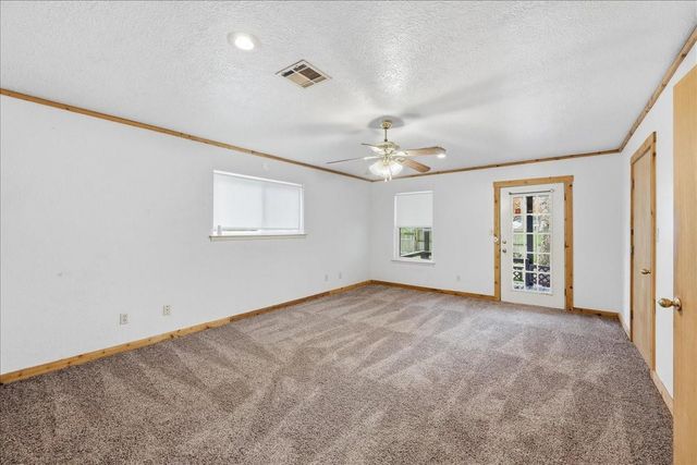 2003 Gary Avenue, Nederland, TX 77627