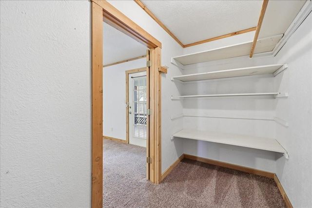 2003 Gary Avenue, Nederland, TX 77627