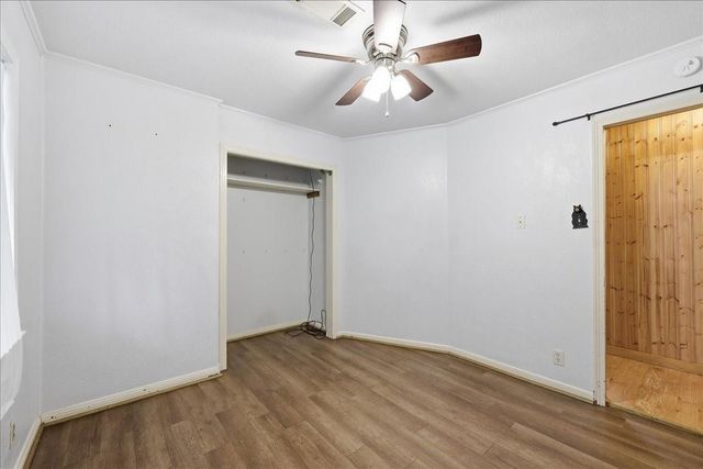 2003 Gary Avenue, Nederland, TX 77627