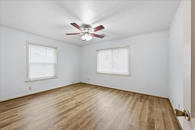 2003 Gary Avenue, Nederland, TX 77627