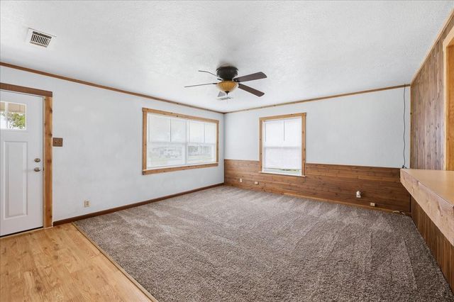 2003 Gary Avenue, Nederland, TX 77627