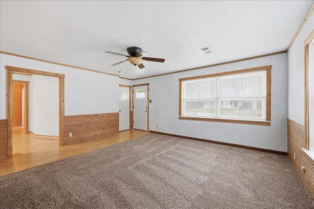 2003 Gary Avenue, Nederland, TX 77627