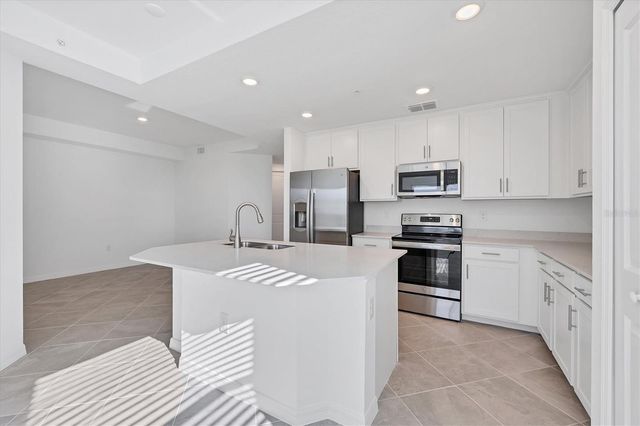 12240 WELLEN GOLF STREET 201, Venice, FL 34293