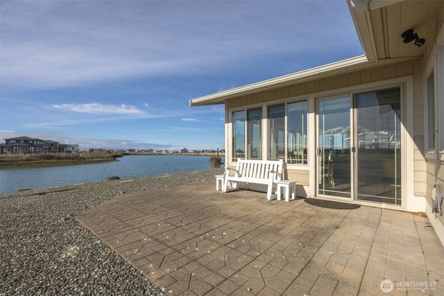 4121 Saltspring Drive, Ferndale, WA 98248