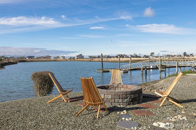 4121 Saltspring Drive, Ferndale, WA 98248