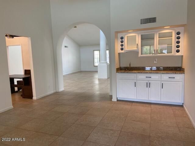 9405 N 83RD Street, Scottsdale, AZ 85258