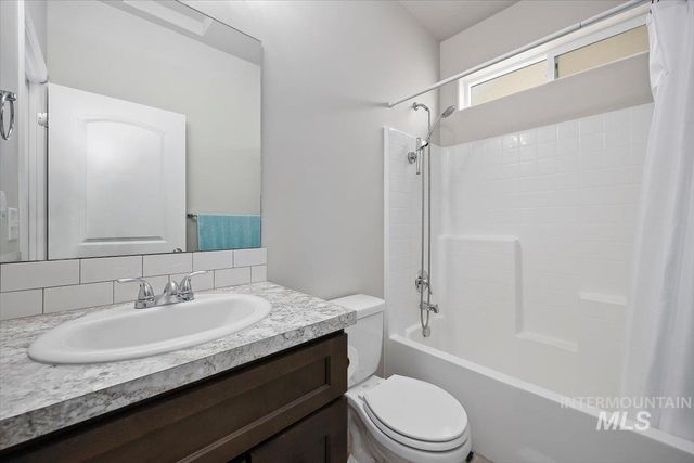 514 21st Ave E, Jerome, ID 83338