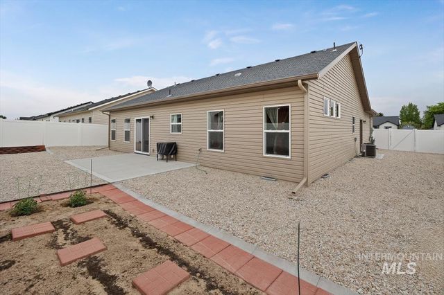 514 21st Ave E, Jerome, ID 83338