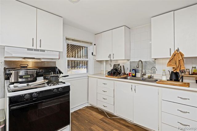 21857 Le Fever Avenue, Warren, MI 48091