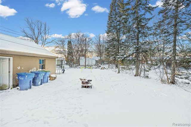 21857 Le Fever Avenue, Warren, MI 48091