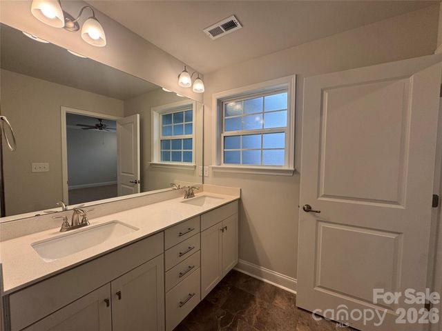 4021 Port Richmond Avenue 4, Gastonia, NC 28056