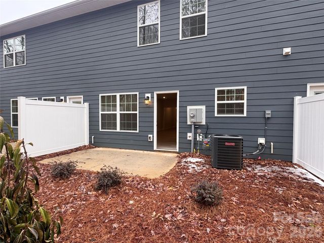 4021 Port Richmond Avenue 4, Gastonia, NC 28056