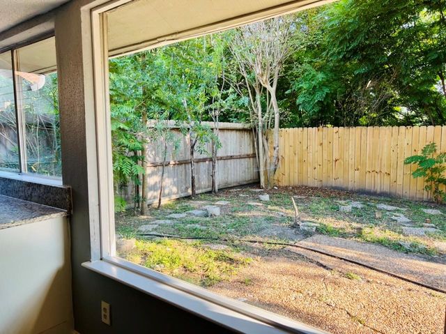 7627 Candlegreen Lane, Houston, TX 77071