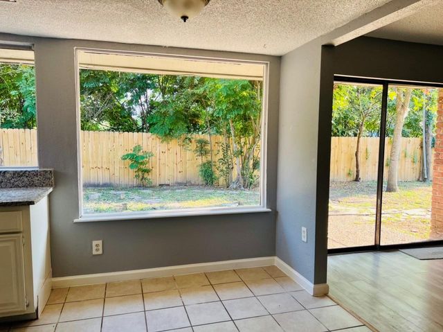 7627 Candlegreen Lane, Houston, TX 77071