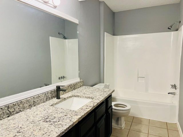 7627 Candlegreen Lane, Houston, TX 77071