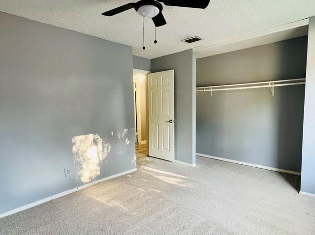 7627 Candlegreen Lane, Houston, TX 77071