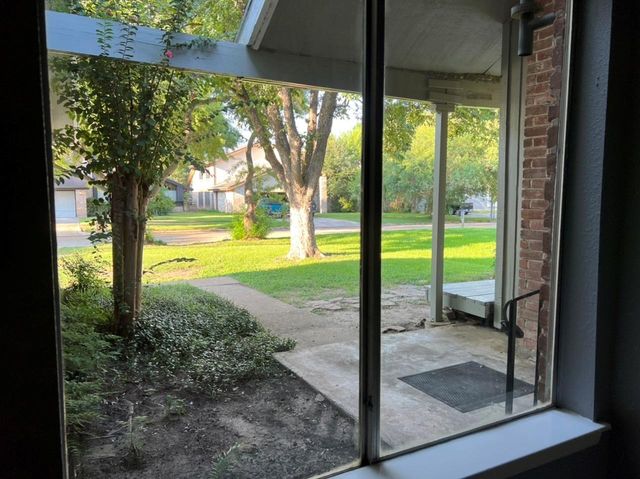 7627 Candlegreen Lane, Houston, TX 77071