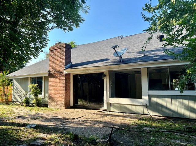 7627 Candlegreen Lane, Houston, TX 77071