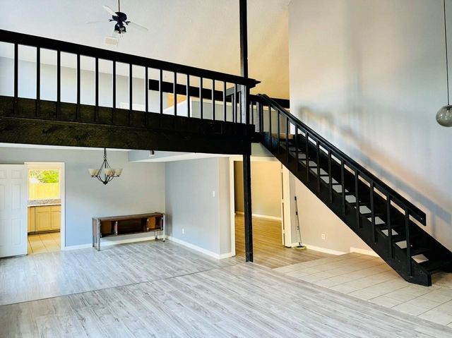 7627 Candlegreen Lane, Houston, TX 77071