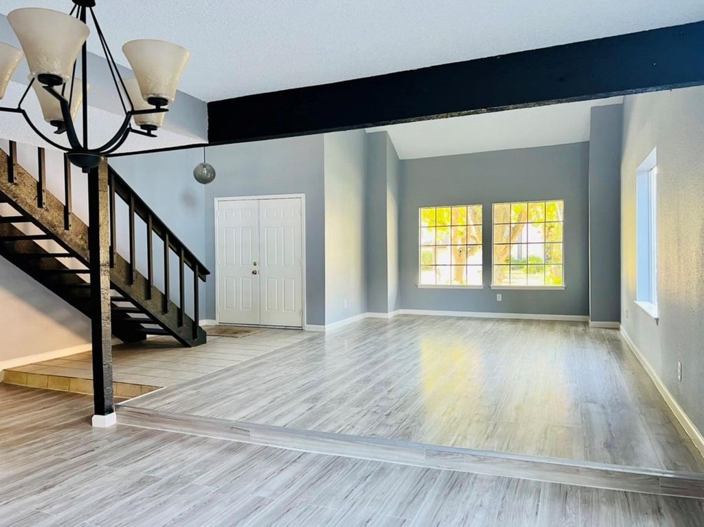 7627 Candlegreen Lane, Houston, TX 77071