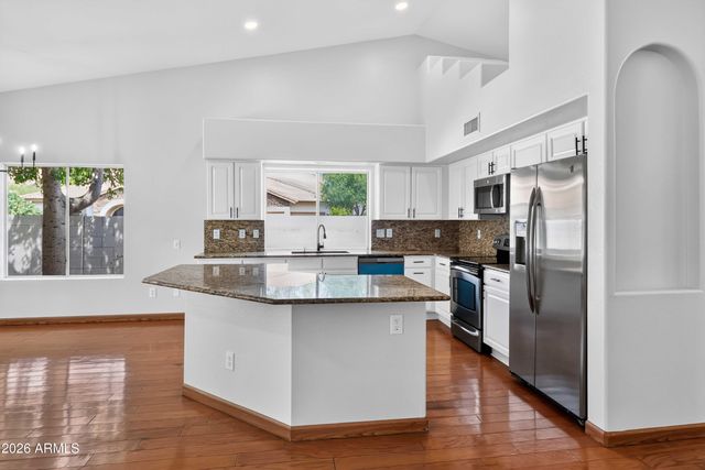 1220 N CAYMAN Drive, Gilbert, AZ 85234