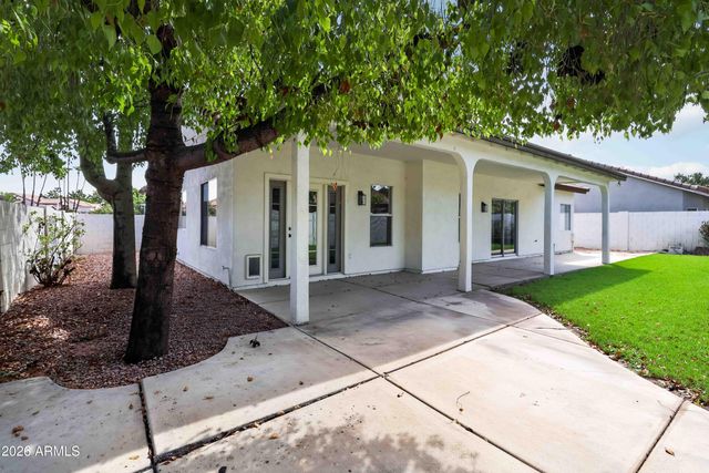 1220 N CAYMAN Drive, Gilbert, AZ 85234