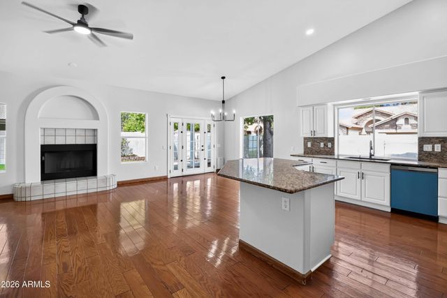 1220 N CAYMAN Drive, Gilbert, AZ 85234