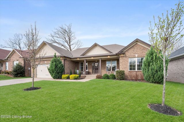 7712 Niemann Dr, Louisville, KY 40291