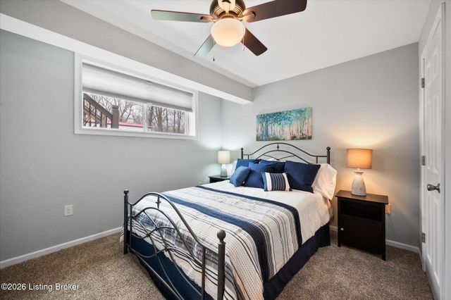 7712 Niemann Dr, Louisville, KY 40291