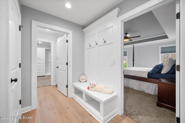 7712 Niemann Dr, Louisville, KY 40291