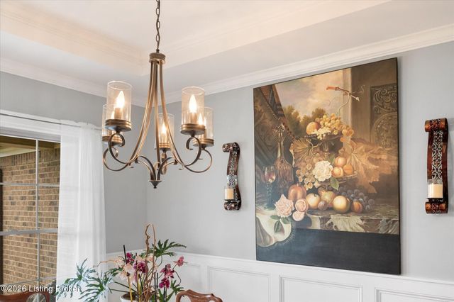 7712 Niemann Dr, Louisville, KY 40291